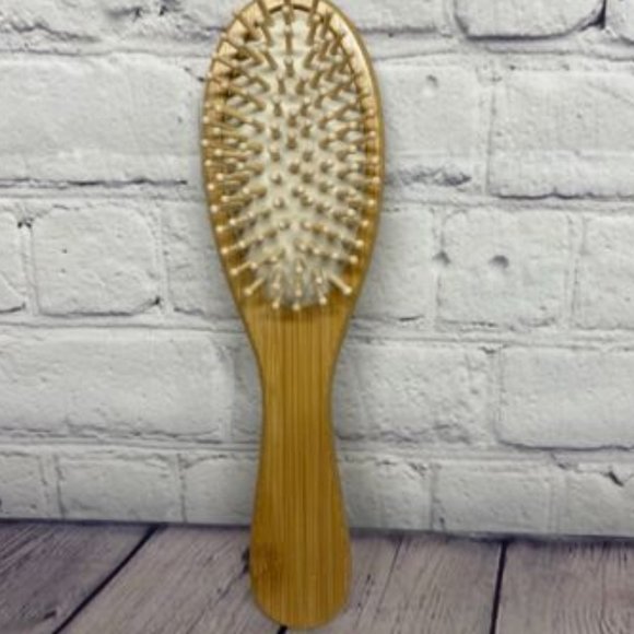 Bamboo Hairbrush Eco Friendly Laser Engraved Sustainability - Bee Pattern ID-2-1 - Picture 5 of 5